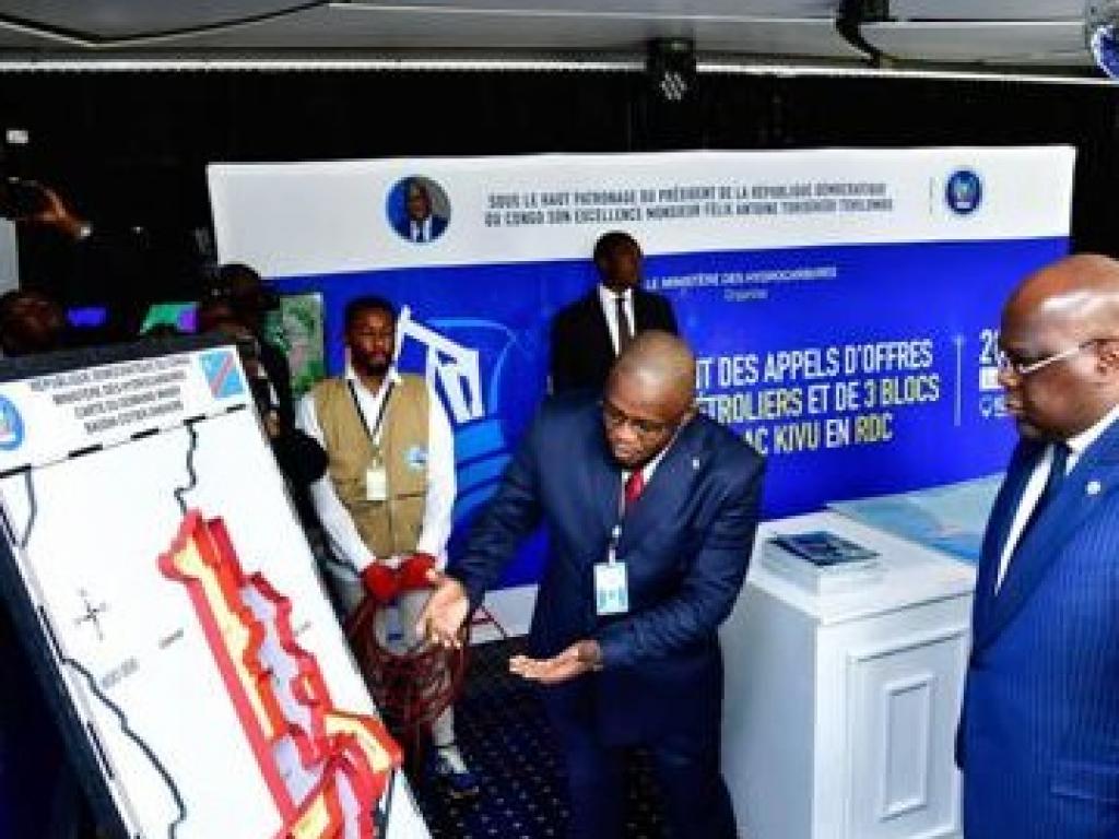 Selon le ministère des Hydrocarbures, la RDC contient des ressources pétrolières estimées autour de 22 milliards de barils de pétrole et 66 milliards de mettre cube de gaz méthane dans le lac Kivu,