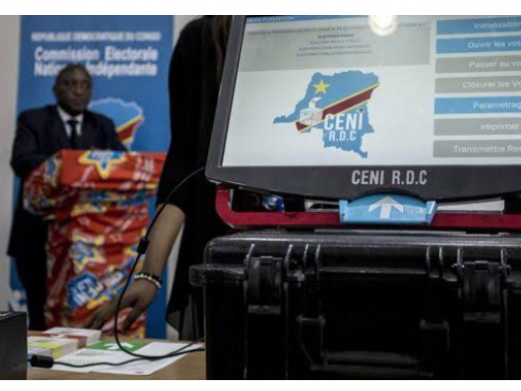Ce financement devrait notamment permettre le renforcement de la transparence et l’administration électorale, l’amélioration de l’éducation civique et électorale, habiliter la population (y compris les femmes et les jeunes) à participer de manière significative aux élections et aider les communautés marginalisées à comprendre les processus politiques et à y accéder.