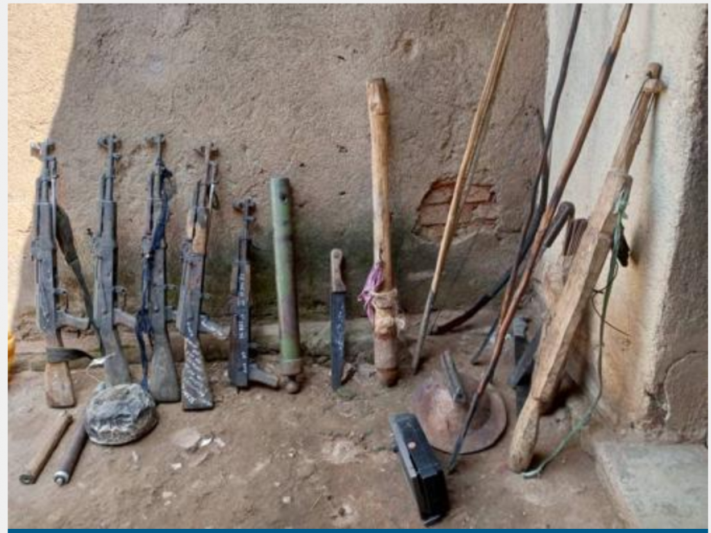 Des armes récupérées par les FARDC lors des différentes opérations contre les ADF et Maï-Maï à Beni. Photo Martial Papy Mukeba. Radio Okapi