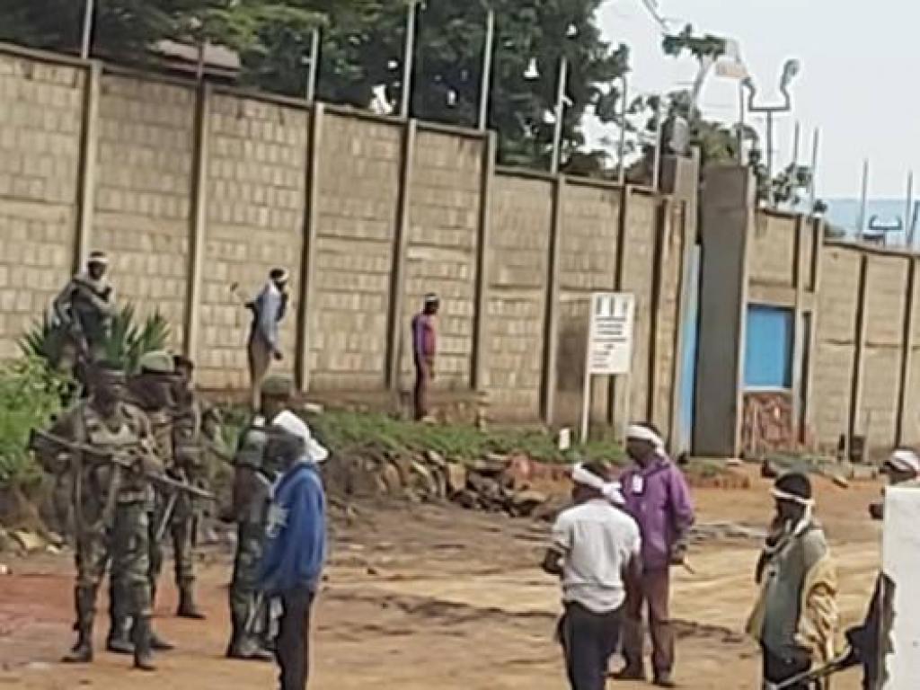 Les miliciens CODECO envahissent les alentours de la prison centrale de Bunia. Radio Okapi/Ph Martial Kiza Byamungu
