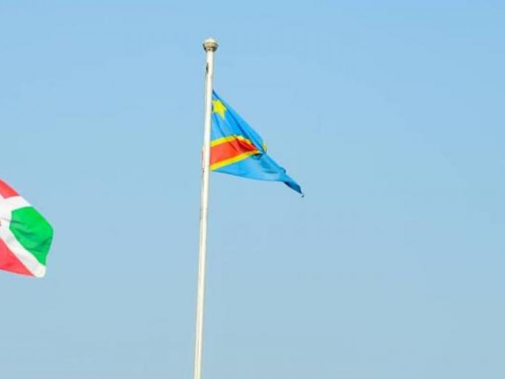 Drapeaux burundais et congolais 