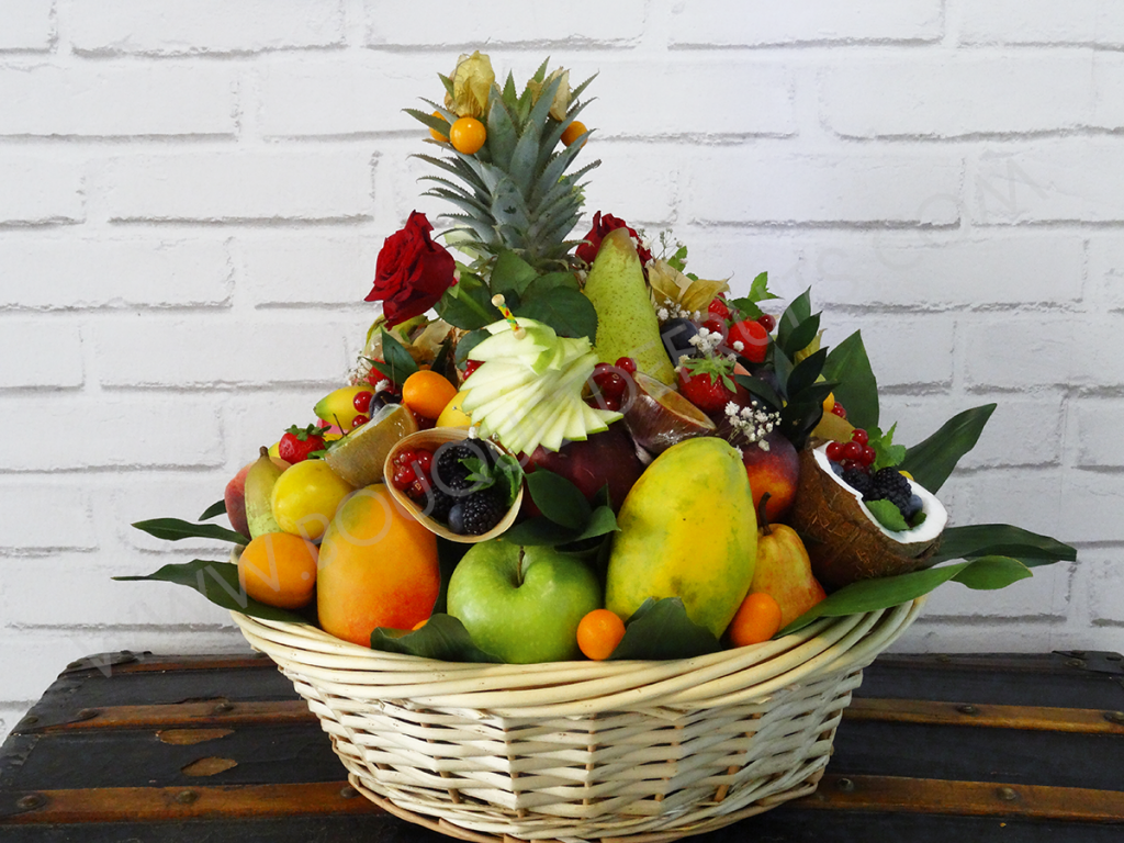 Corbeille de fruits exotiques