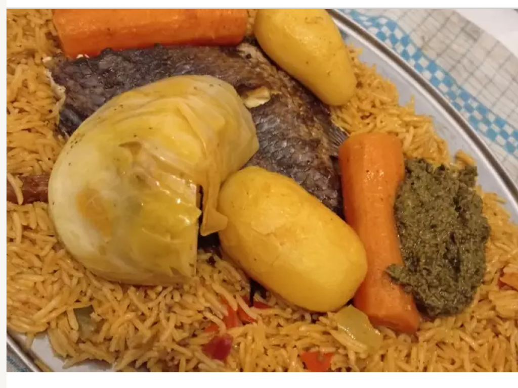 Riz gras aux légumes et poisson au four