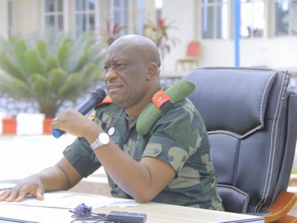 Le Lieutenant général Johnny Luboya, gouverneur de la Province de l'Ituri. Photo Martial Kiza BYAMUNGU. Radio Okapi