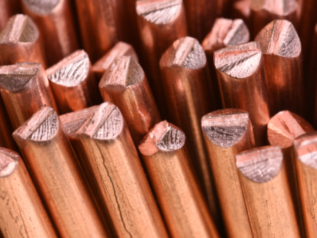 Des batons de cuivre