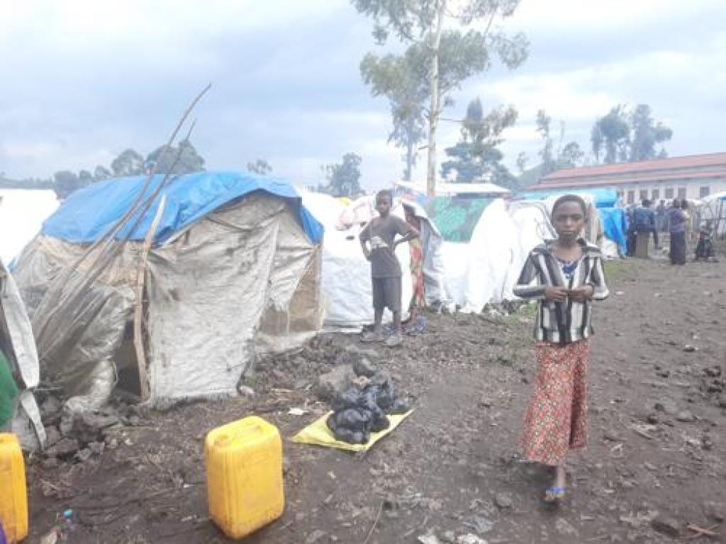 Mobilisation locale pour assister les déplacés de Kanyaruchinya. Nord-Kivu, le 24 novembre 2022 Radio Okapi/Ph. Sifa Maguru