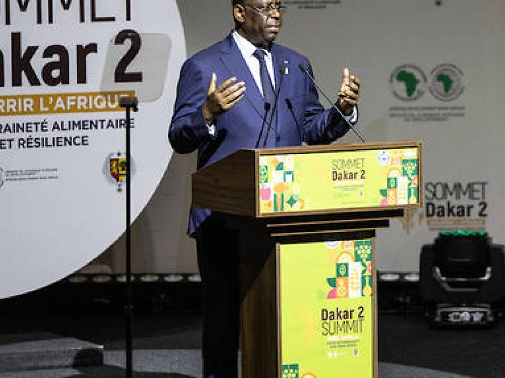 Macky Sall, le president senegalais, inaugure l'ouverture du Sommet Dakar 2 sur l'alimentation de l'Afrique. Macky Sall, le président sénégalais, inaugure l'ouverture du Sommet Dakar 2 sur l'alimentation de l'Afrique. © JOHN WESSELS / AFP