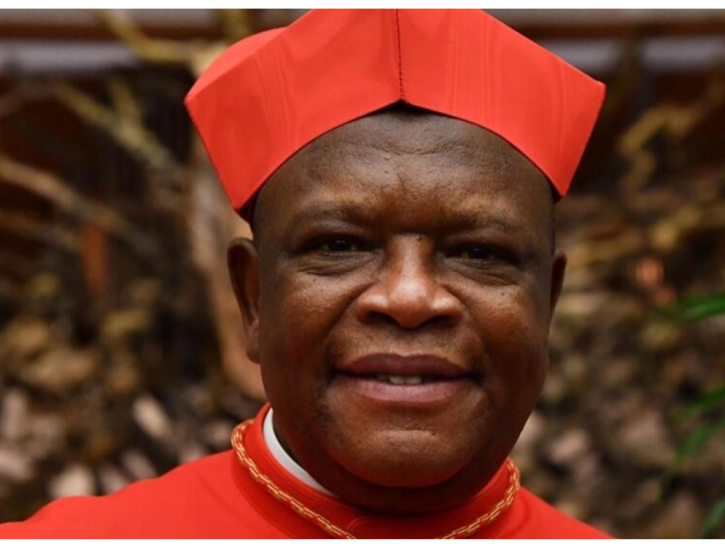 Pour le cardinal Fridolin Ambongo, de République démocratique du Congo (RDC), le pape émérite Benoît XVI a souvent été « incompris ». Tiziana FABI / AFP