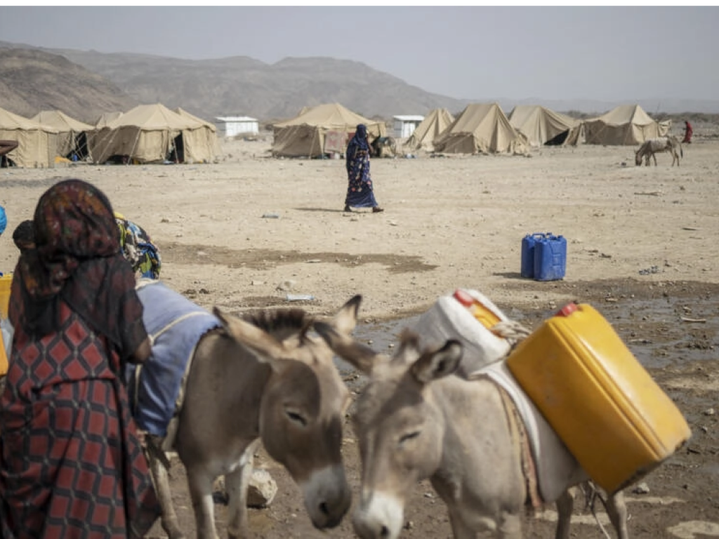 Photo prise dans un camp de personnes déplacées de Guyah, à 100 km de Semera, région Afar, Éthiopie, le 17 mai 2022. AFP - MICHELE SPATARI