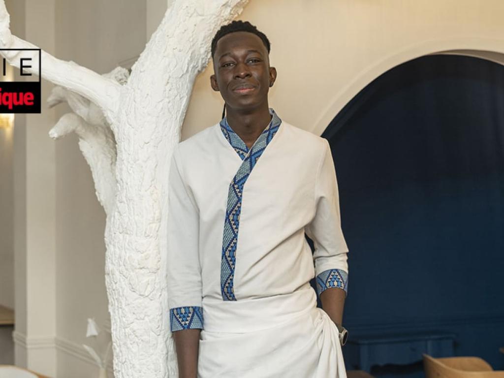 Mory Sacko, chef du « MoSuke », à Paris. © Martin Barzilai/REA