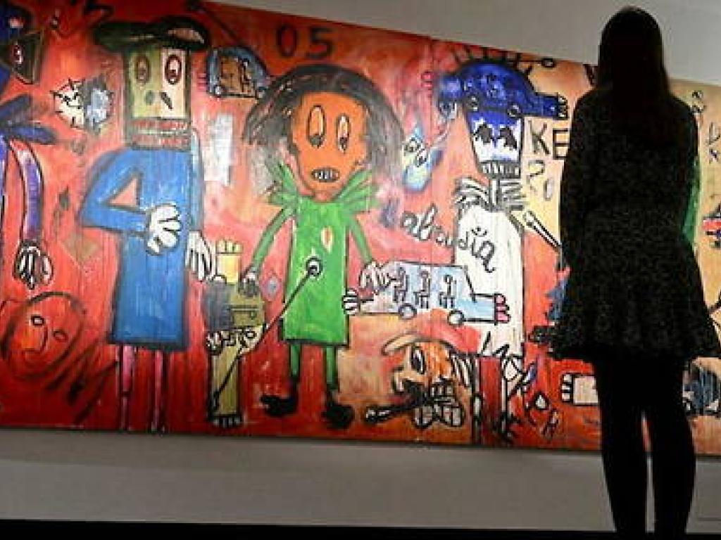 Une oeuvre du peintre ivoirien Aboudia lors d'un photocall pour << 20th/21st Century: London Evening Sale and A Place With No Name: Works From The Sina Jina Collection >> a la maison de vente aux encheres Christie's, a Londres, le 6 octobre 2022.  Une œuvre du peintre ivoirien Aboudia lors d'un photocall pour « 20th/21st Century: London Evening Sale and A Place With No Name: Works From The Sina Jina Collection » à la maison de vente aux enchères Christie's, à Londres, le 6 octobre 2022.  © JUSTIN TALLIS / A