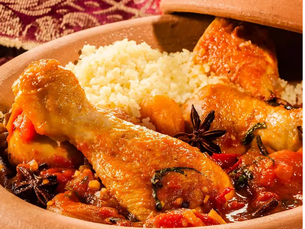 Pour cette recette de Fonio au poulet, vous pouvez compter 90 minutes de préparation.