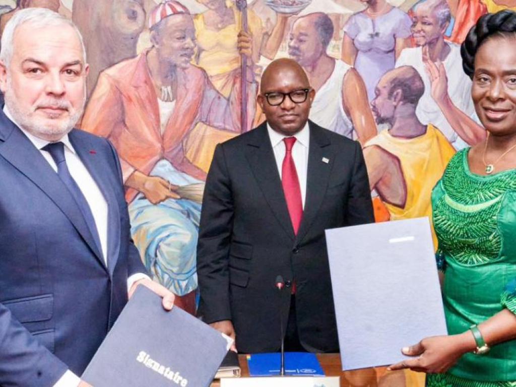 Le Premier Ministre a présidé la cérémonie de signature de ce contrat