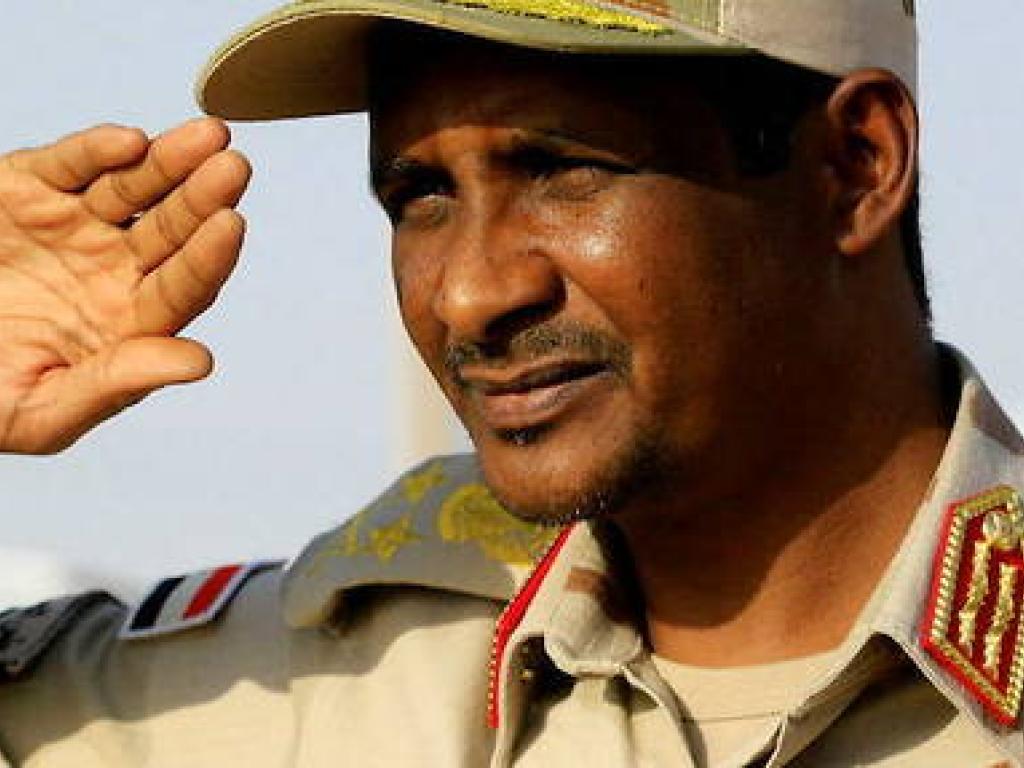 Le commandant des Forces de soutien rapide du Soudan, le general Mohamed Hamdan Dagalo, dit Hemeti. Le commandant des Forces de soutien rapide du Soudan, le général Mohamed Hamdan Dagalo, dit Hemeti. © ASHRAF SHAZLY / AFP
