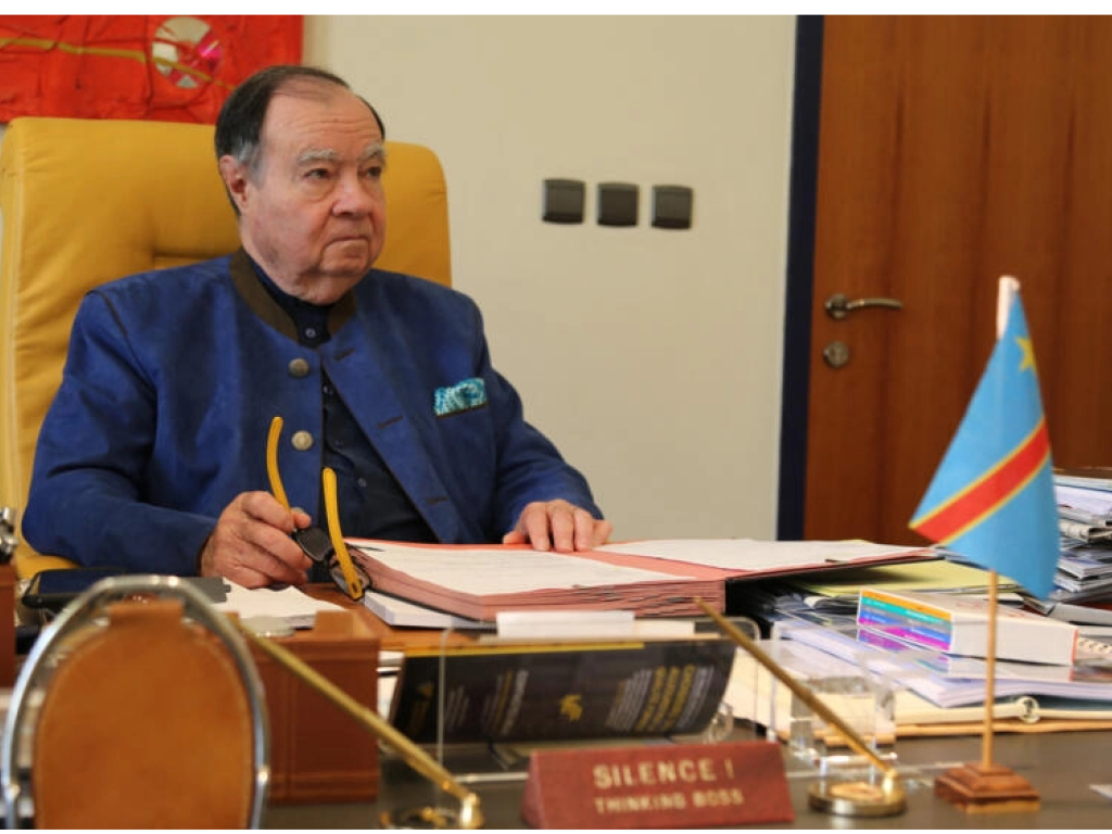 L'entrepreneur belgo-congolais George Forrest, dans son bureau à Lubumbashi, le 16 février 2018. © AFP / Samir Tounsi