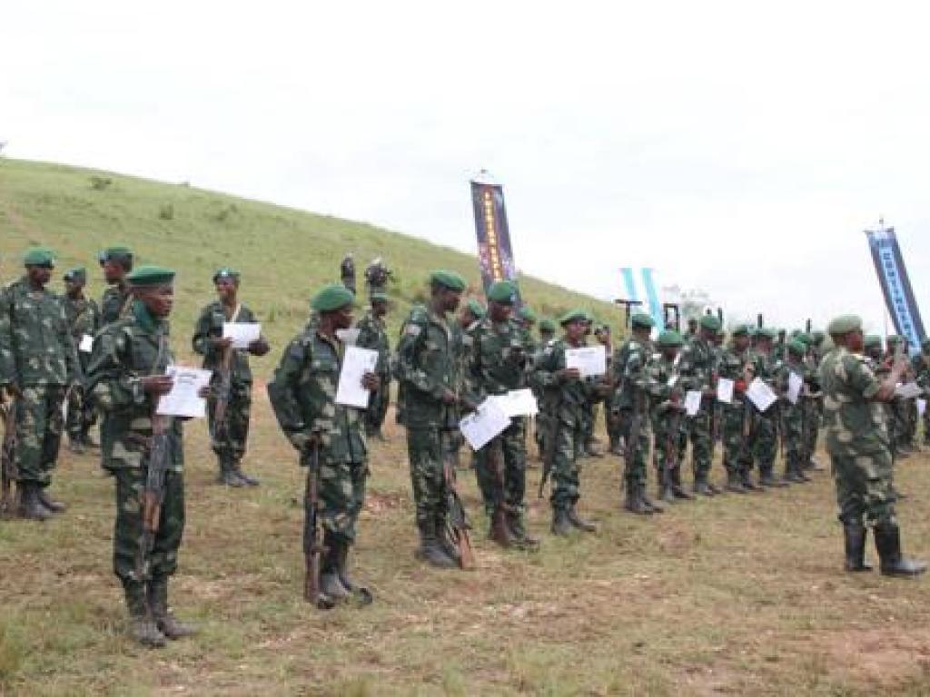 Remise des brevets aux 64 militaires Fardc qui ont suivi une formation sur les missions spéciales de l’armée comme les techniques de combat dans la jungle et en zone urbaine, la réaction sous le feu ennemi. Ituri, le 07 décembre 2022. Ph/ Monusco