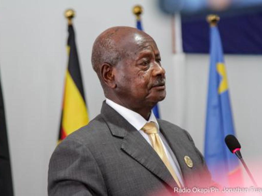 Yoweri Museveni, président de la République d'Ouganda lors du 10è sommet du mécanisme régional de suivi de l'accord-cadre d'Addis-Abeba tenu à Kinshasa le 24 Février 2022. Radio Okapi/Ph. Jonathan Fuanani