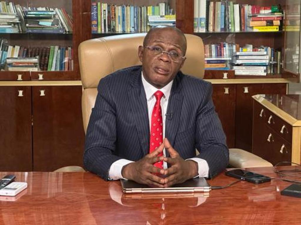 Théodore Ngoy, candidat à la présidentielle de 2023, lors d'un entretien avec Radio Okapi. Kinshasa, le 16 novembre 2023. Radio Okapi/Ph. Jonathan Fuanani