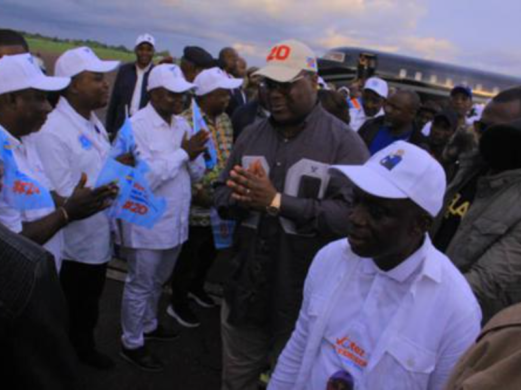 L’arrivée du candidat Felix Tshisekedi a Kindu, au Maniema dans le cadre de sa campagne électorale. Radio Okapi/Ph. Florence Kiza.