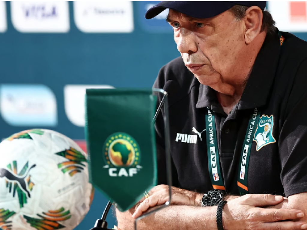 Jean-Louis Gasset, le sélectionneur de la Côte d’Ivoire, sur la sellette après le match catastrophique de son équipe contre la Guinée équatoriale, le 22 janvier à Abidjan. © FRANCK FIFE