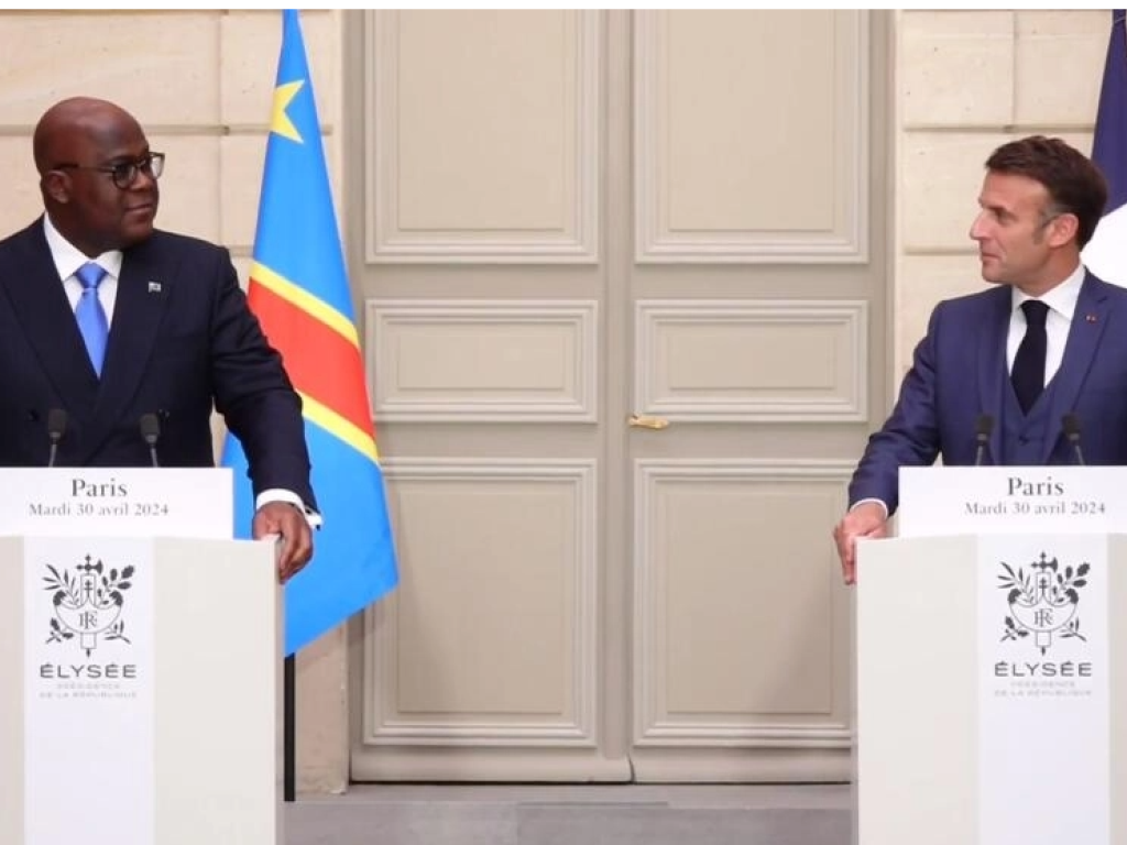 Le président de la République démocratique du Congo (RDC) Félix Tshisekedi et celui de la France Emmanuel Macron lors d'une conférence de presse commune, le 30 avril 2024 à Paris. © Élysée