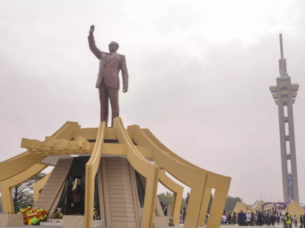 Une vue générale du mausolée érigé en l'honneur de Patrice Lumumba, à Kinshasa, le 30 juin 2022. © ARSENE MPIANA / AFP