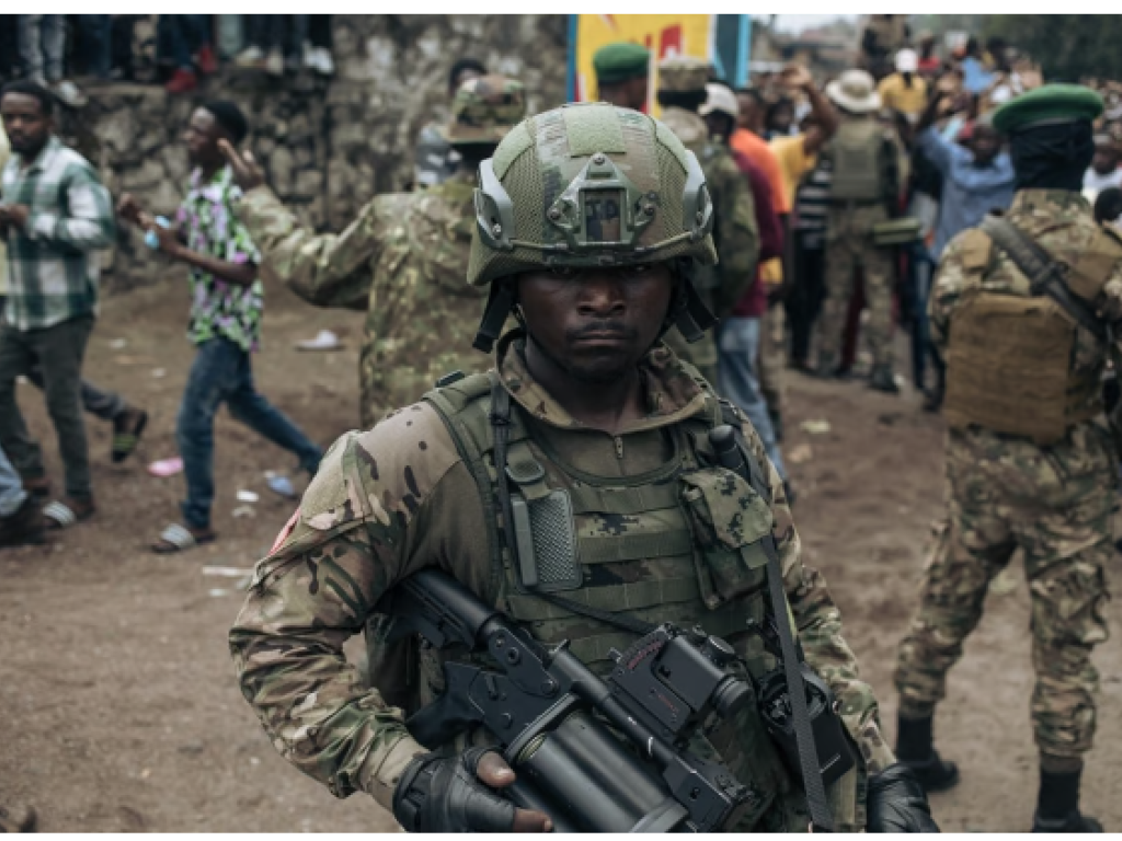 Des soldats du M23 lors d’un rassemblement public au stade de l’Unité, à Goma, le 6 février 2025. © Alexis Huguet / AFP
