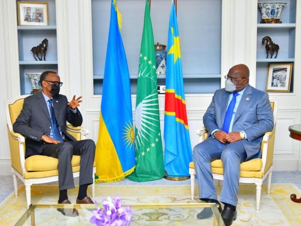 [Archives] Tête-à-tête Felix Tshisekedi – Paul Kagame à Paris lundi 17 mai 2021. Ph Présidence RDC