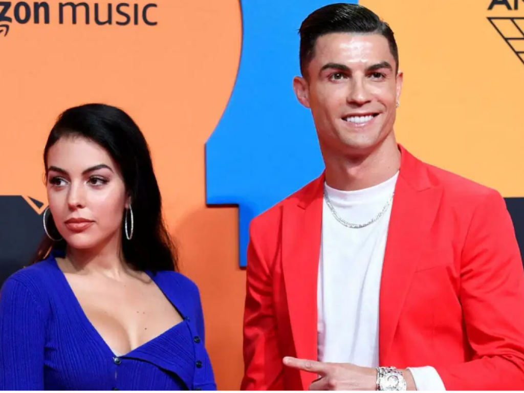 Les futurs époux Georgina Rodriguez et Cristiano Ronaldo aux MTV Europe Music Awards (EMAs) le 3 novembre 2019. © Sean Thornton/Cover Images